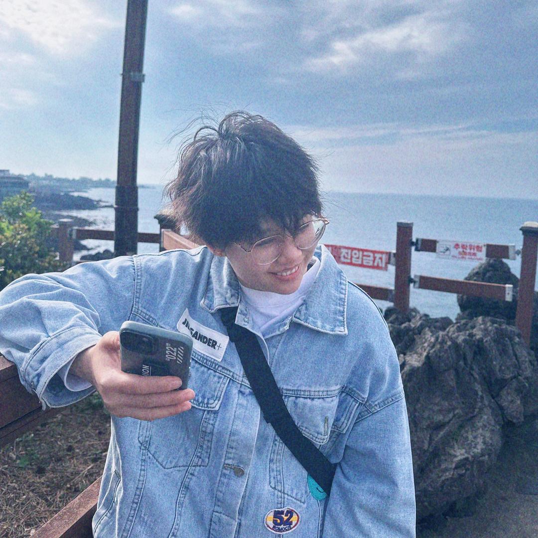 佩奇不是🐷中韩两头飞