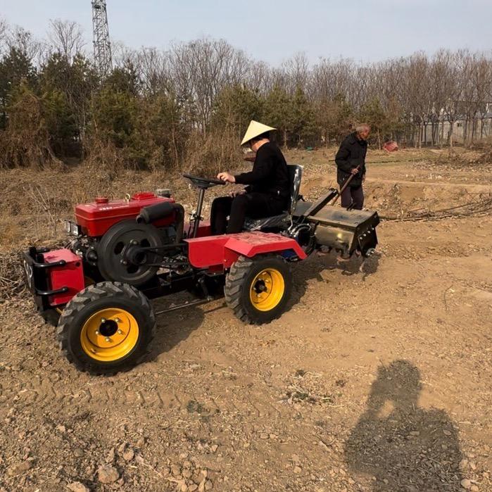 四轮拖拉机🚜履带微耕机