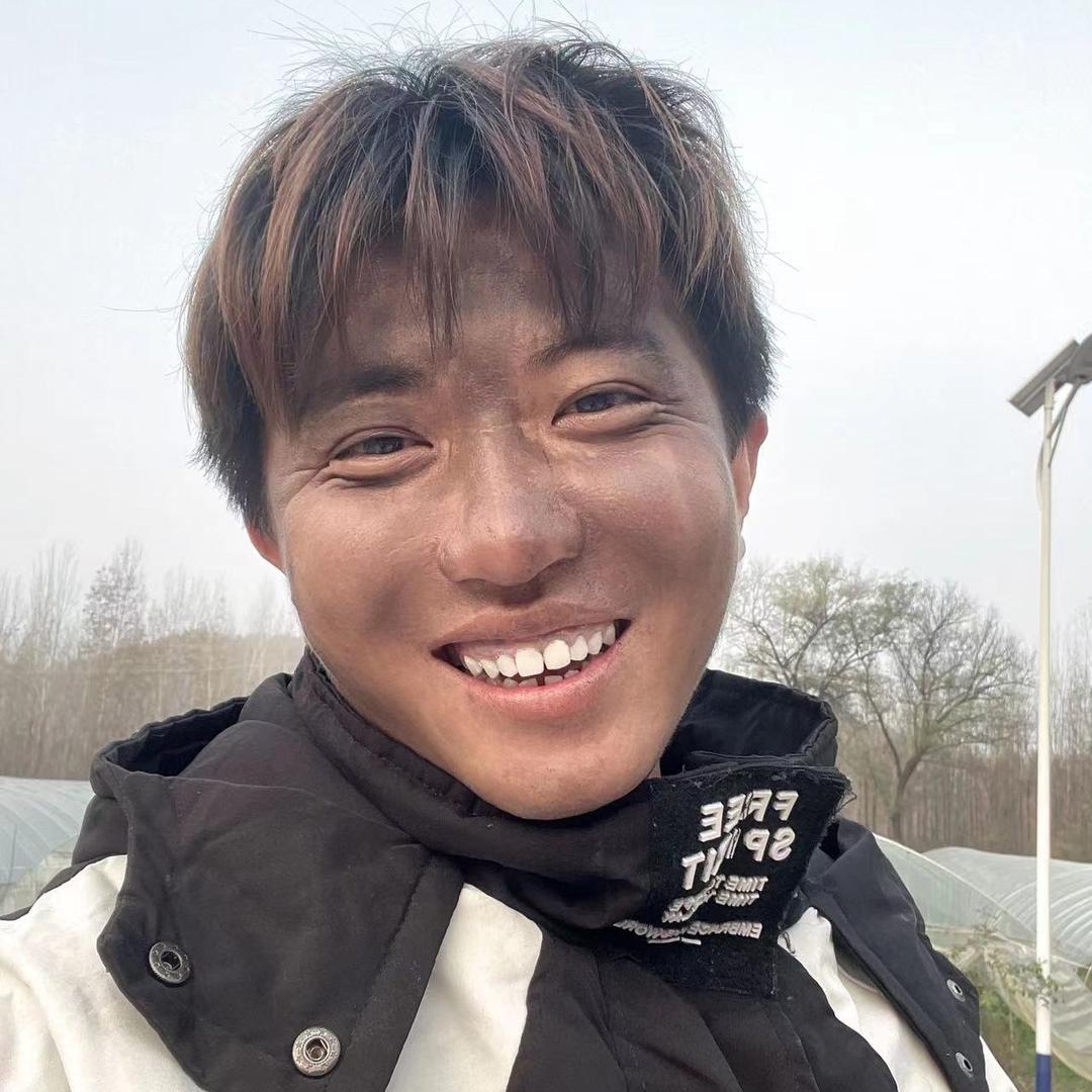 闫镤镤