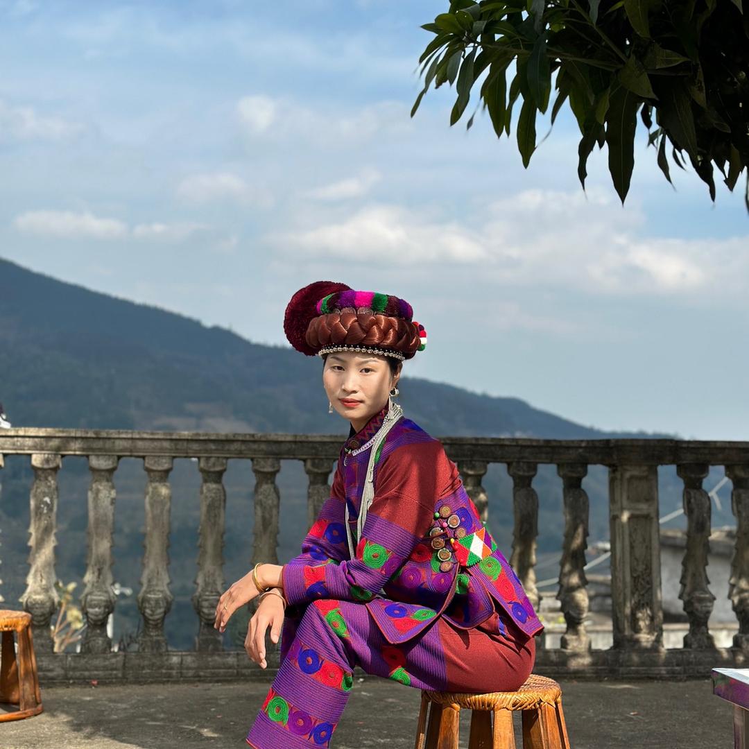 阿  奔