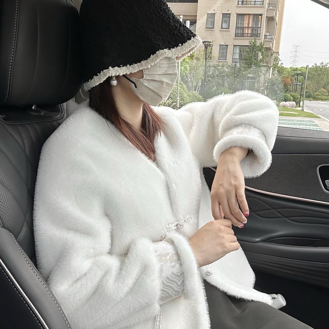 梦川美衣-品质妈妈装