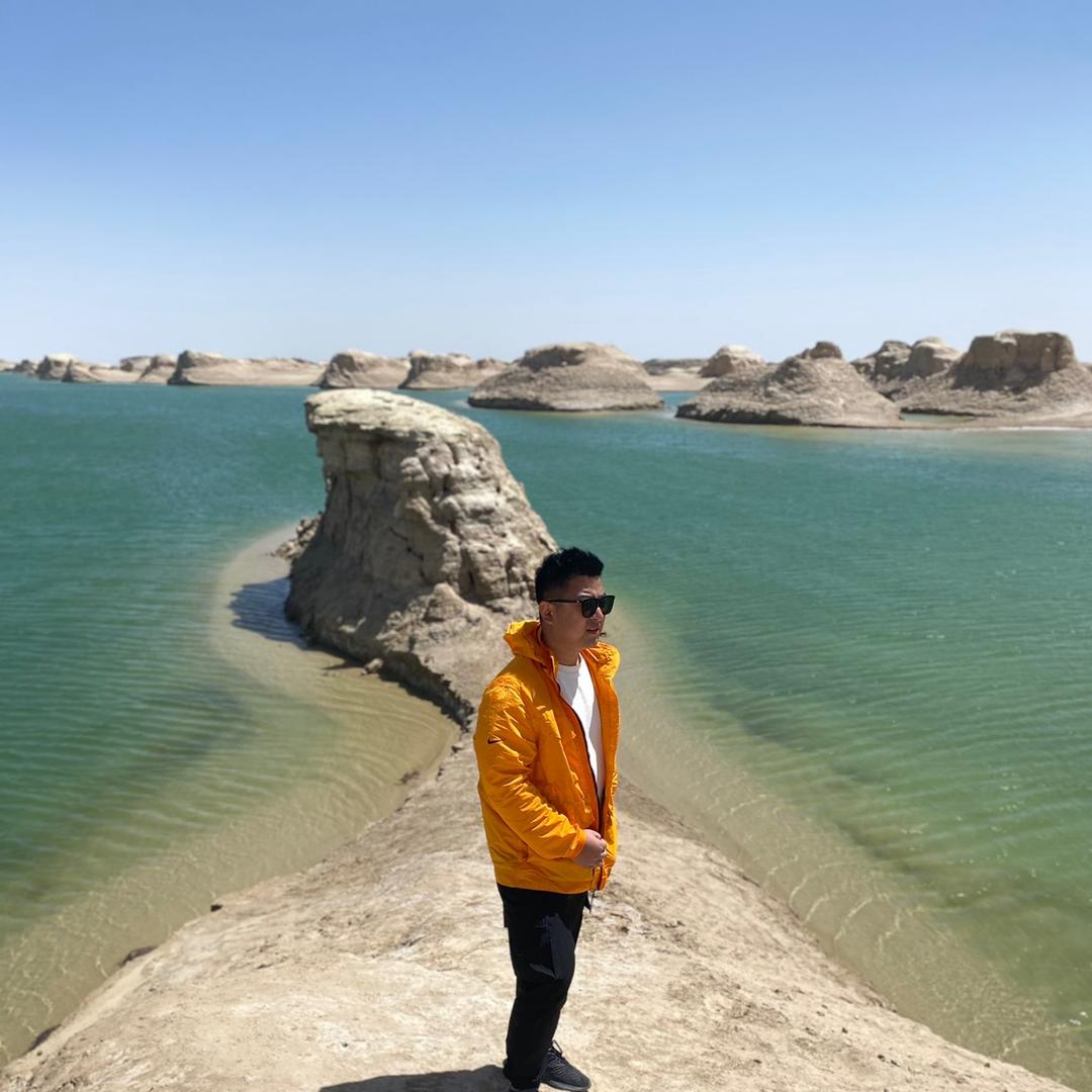 ✈️开车不违张