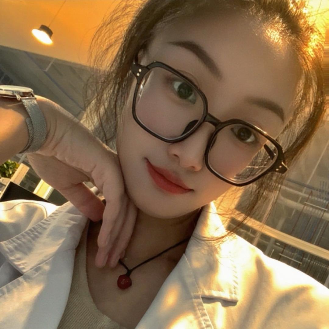 ღᥫᩣᐝ 小趙同学^_^
