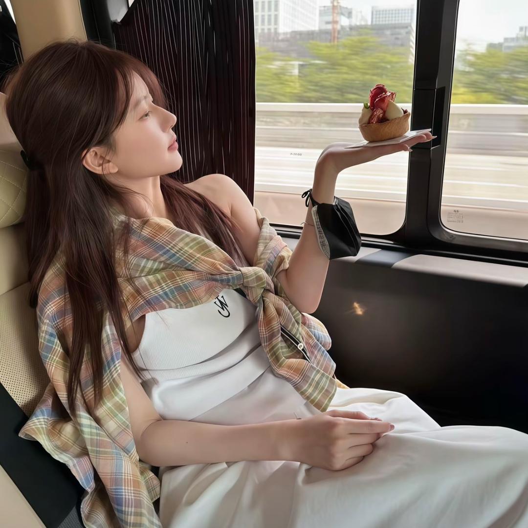 77莹