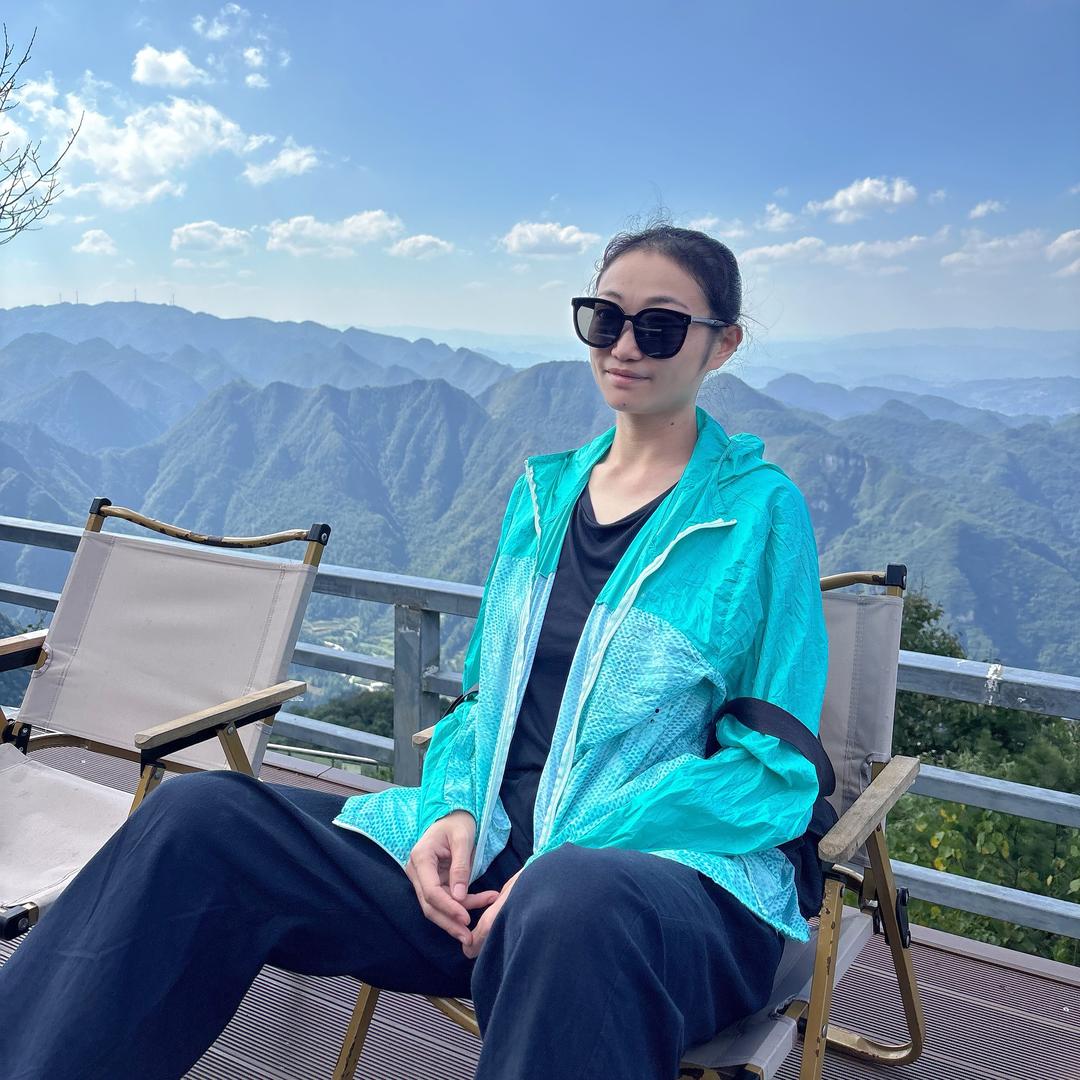 ai婷  寶