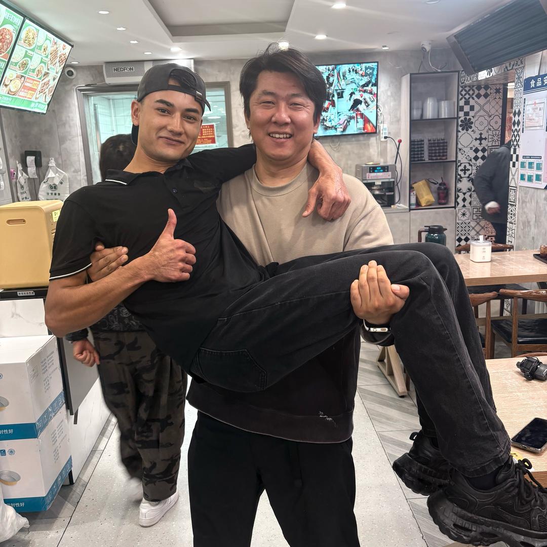 歹歹的V8面酱团队🦅