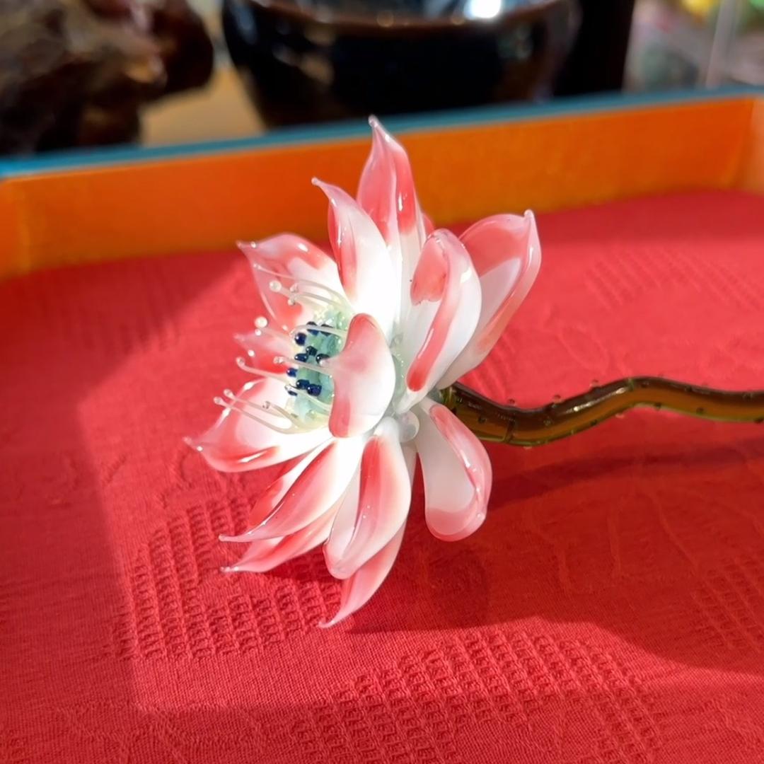 一品堂--赵小姐的琉璃店