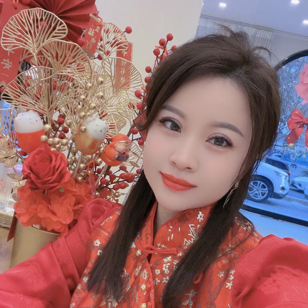 保定市竞秀区轩姗阁服装店