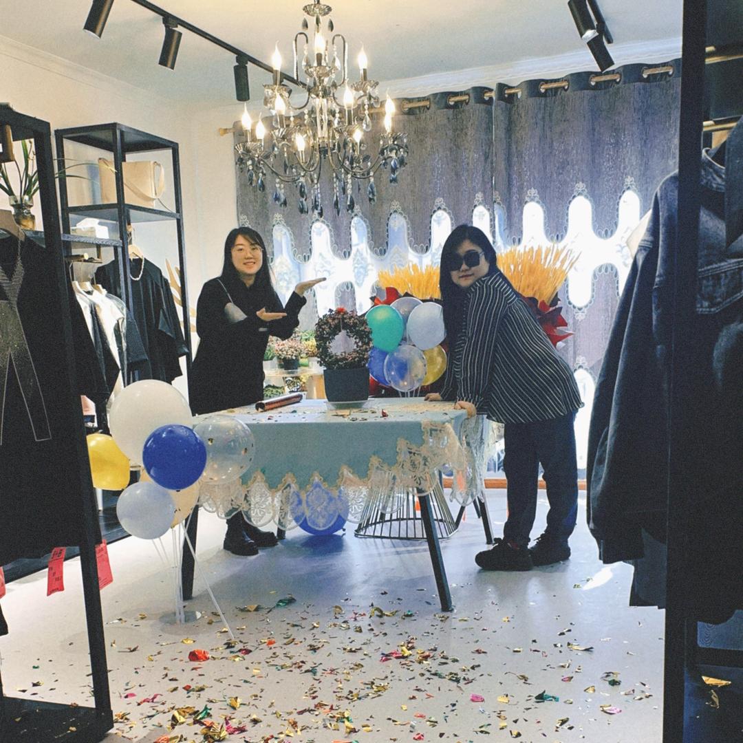 Yue己大码女装工作室