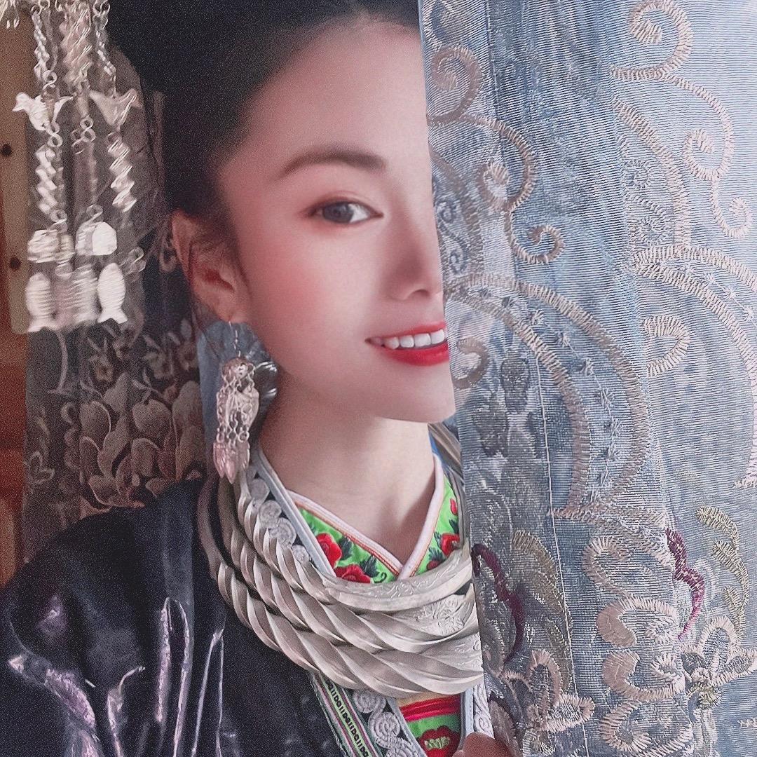 侗族云妹