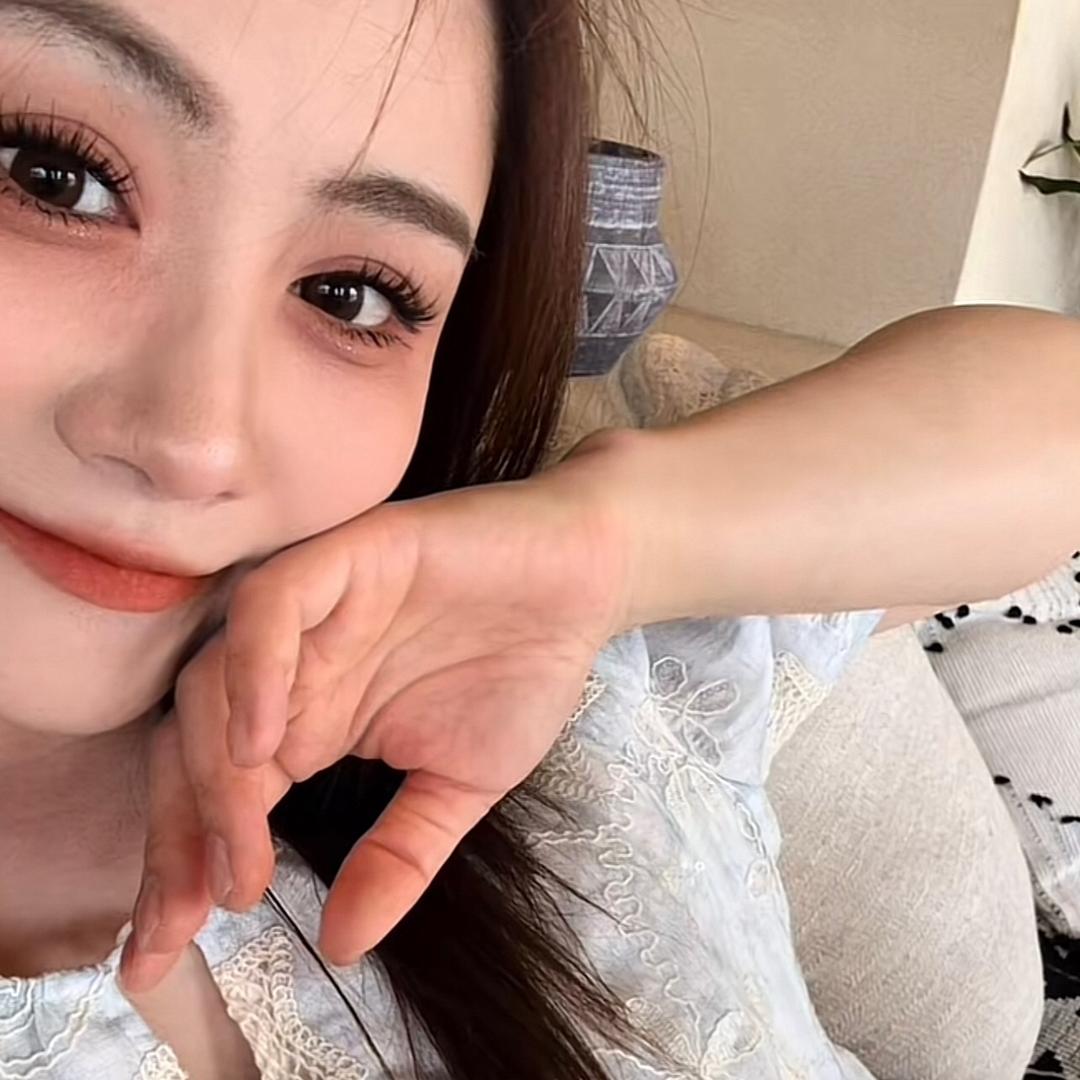 大码胖佳佳穿搭工作室