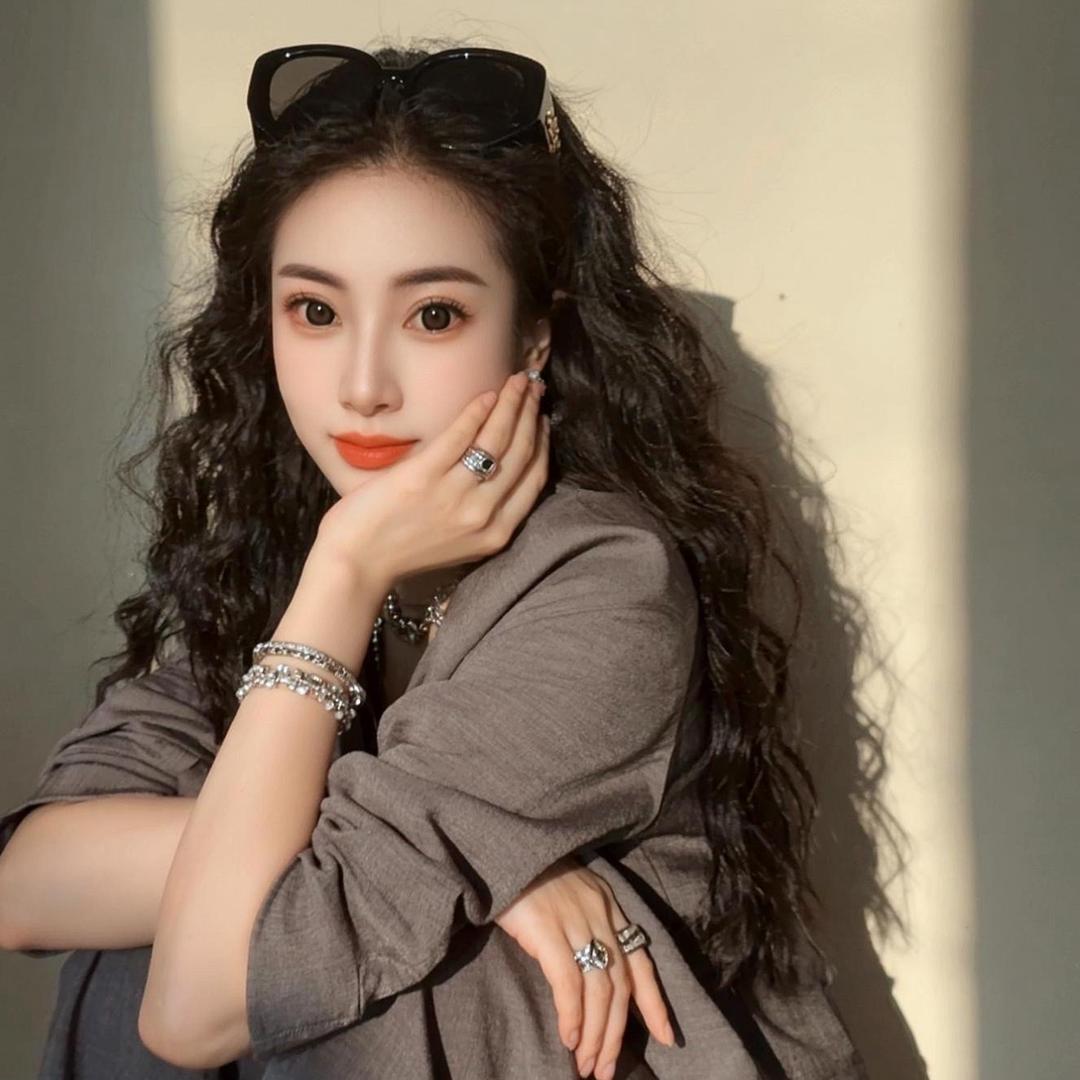 小谷吖
