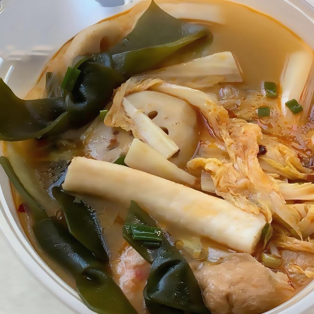 麻辣烫(。
