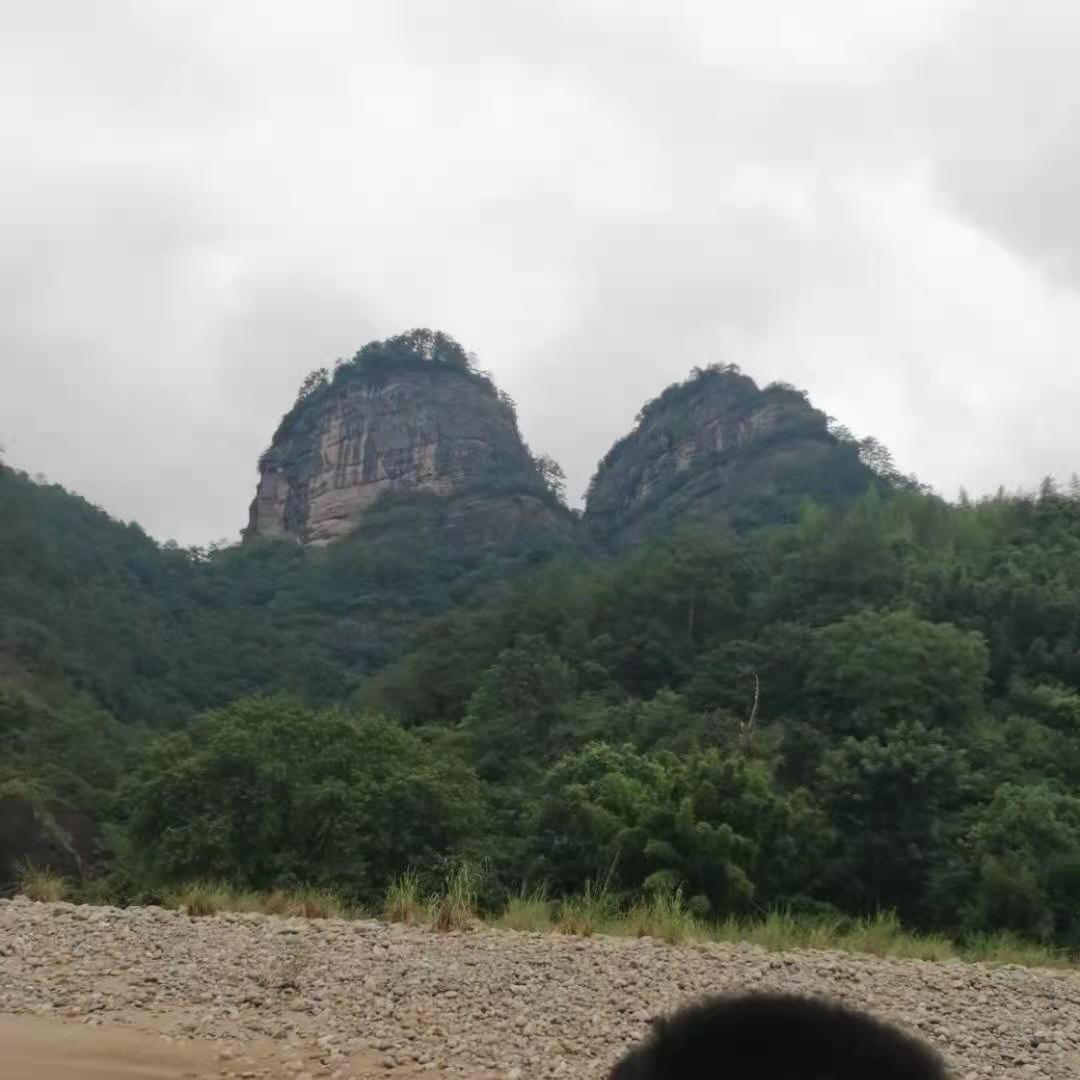 ༺࿈༺࿈天༒狼࿈༻，