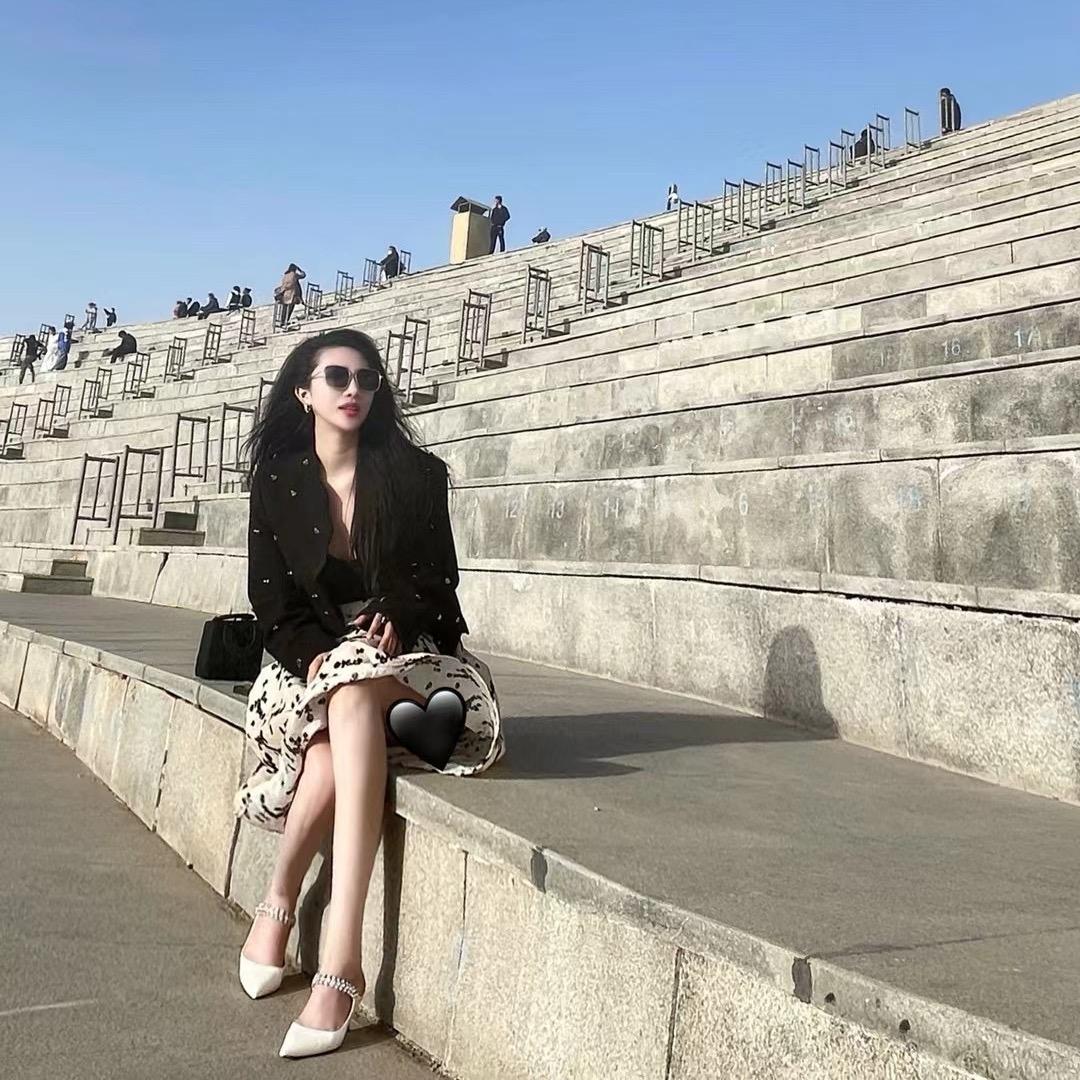 🍓҉҉҉҉҉҉҉҉CoLor红娘璐璐