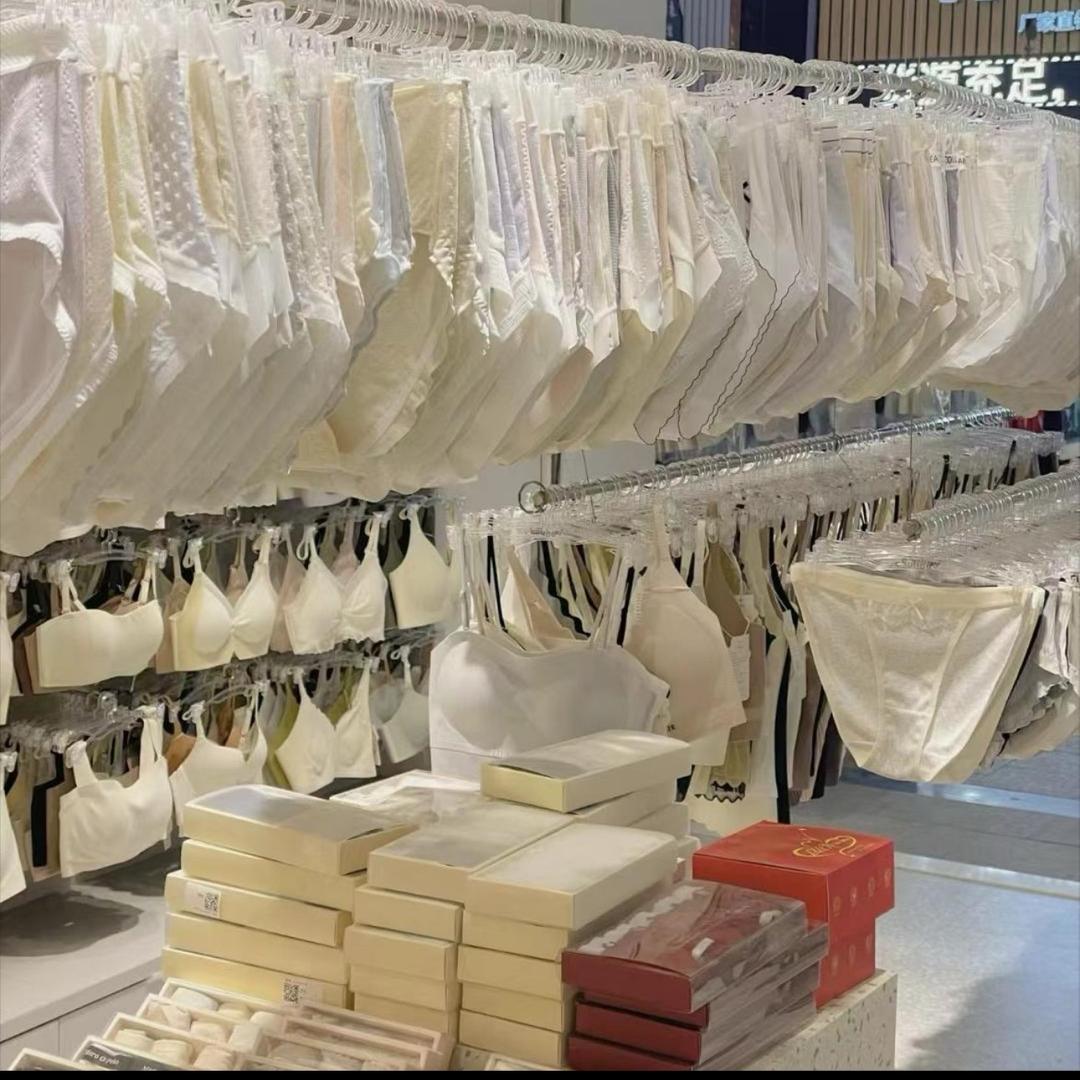 棉棉棉家的小棉花