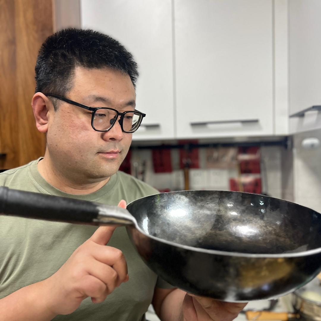 背锅小张