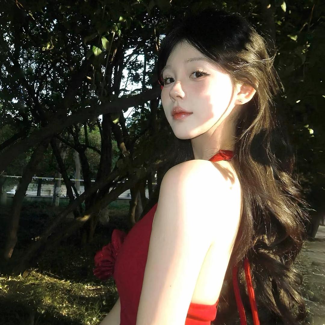 欣欣子&