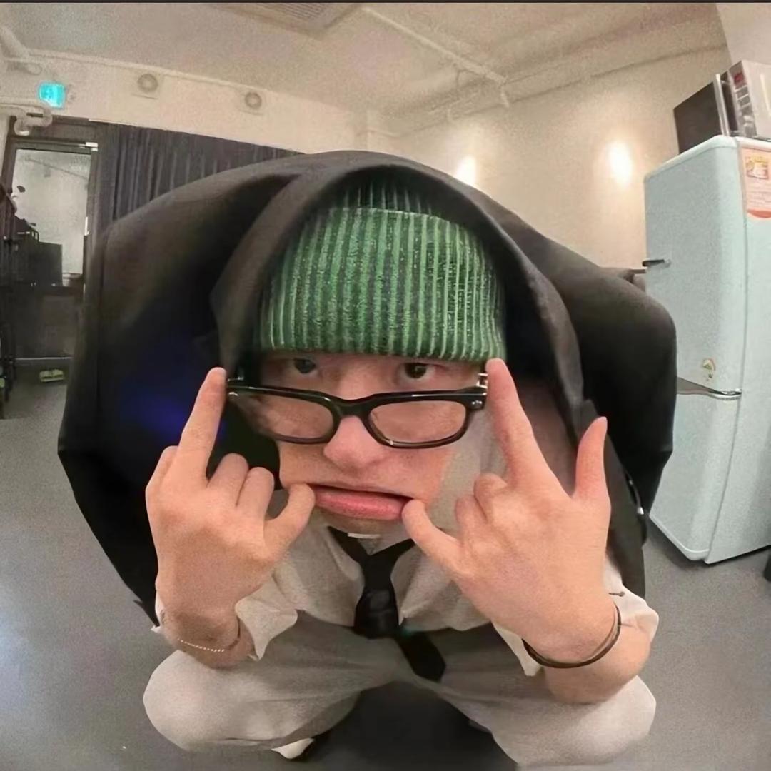 Y、