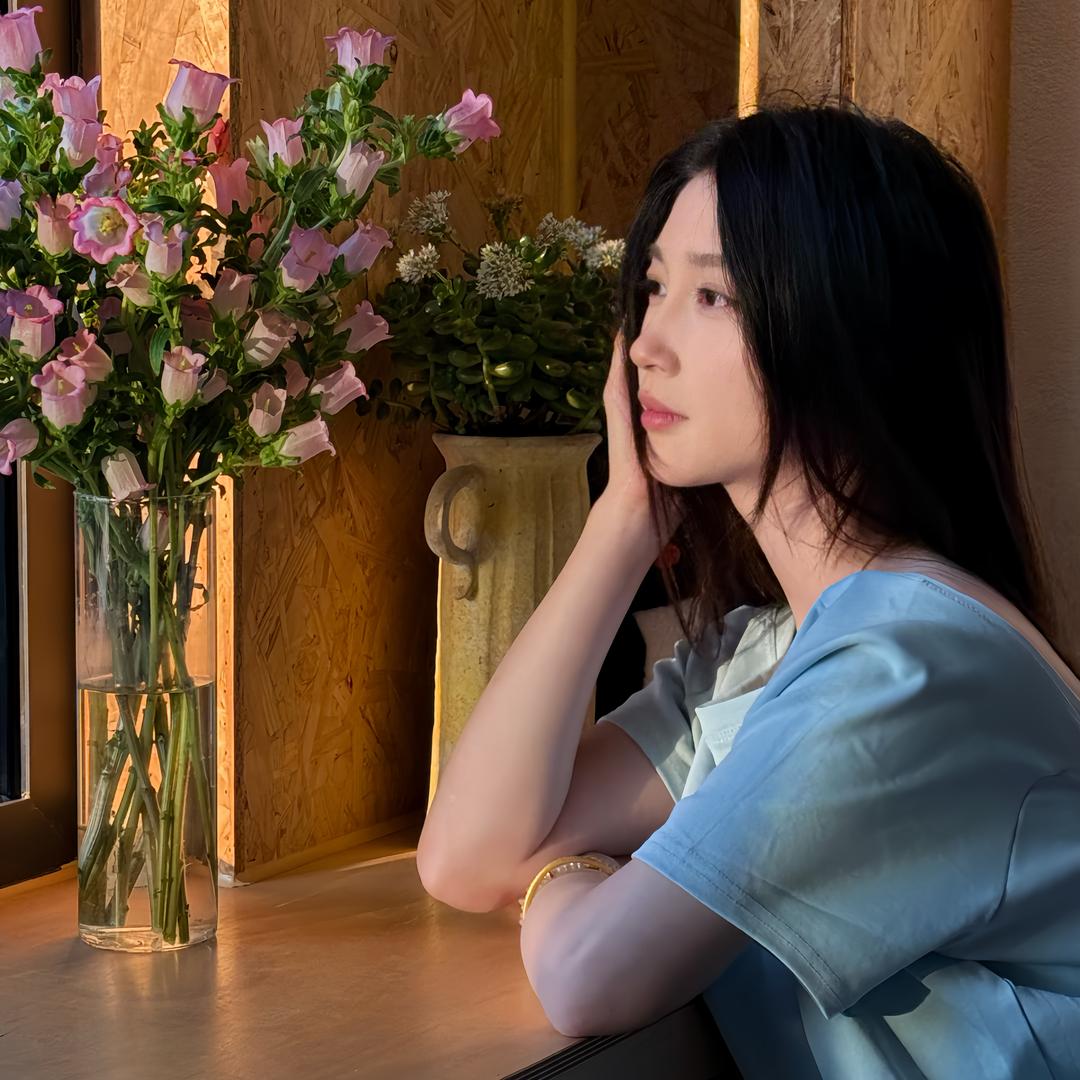 美人余