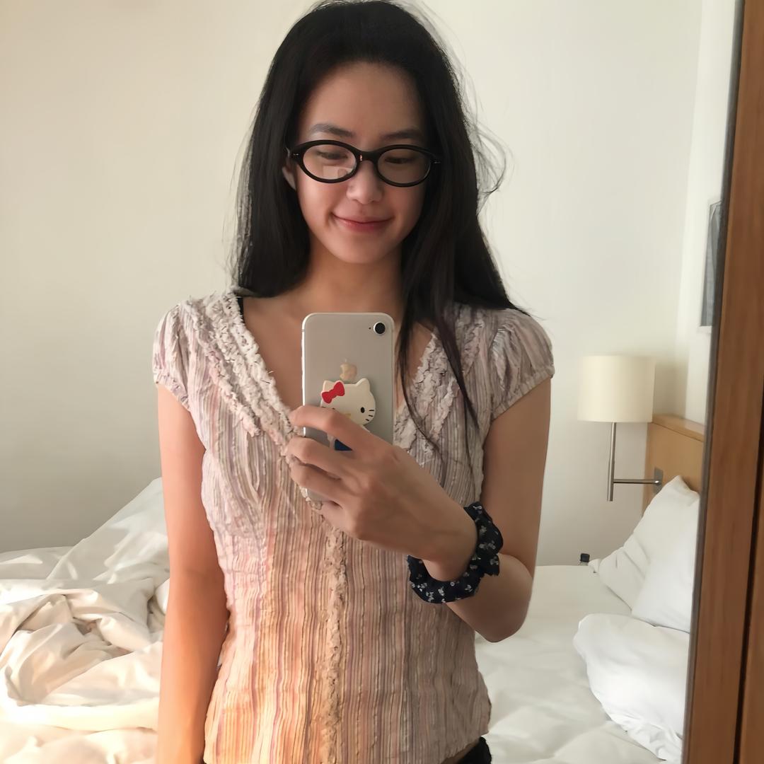 漂亮帅哥.