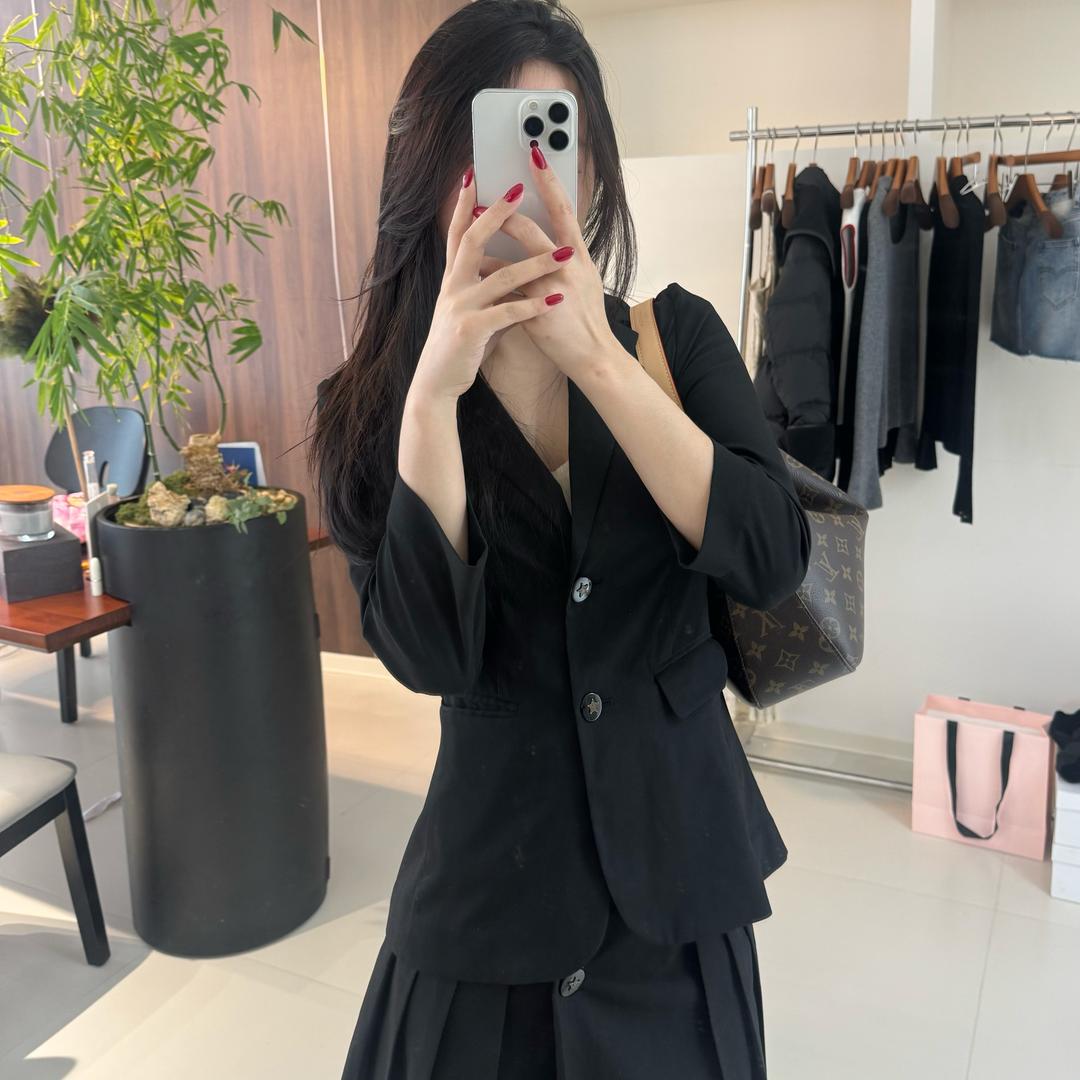 中豪写字楼枝繁’女装