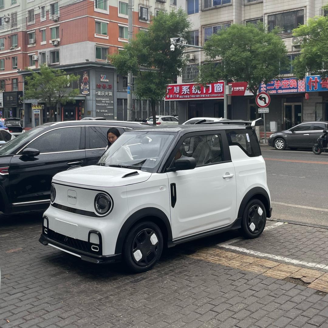 小猪爱车