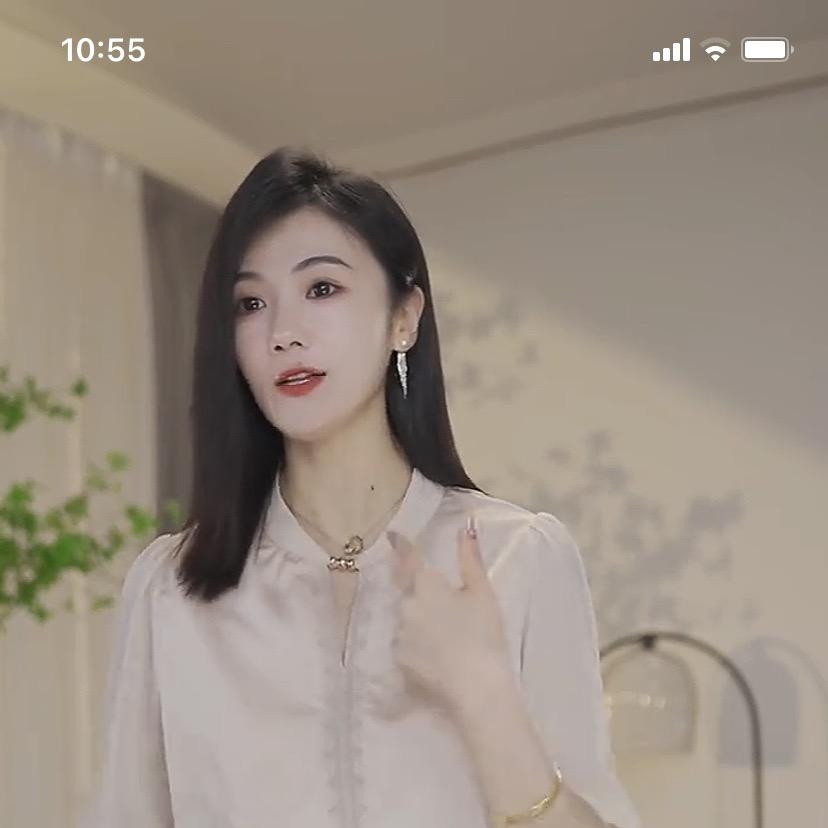 曼贝高级职业穿搭