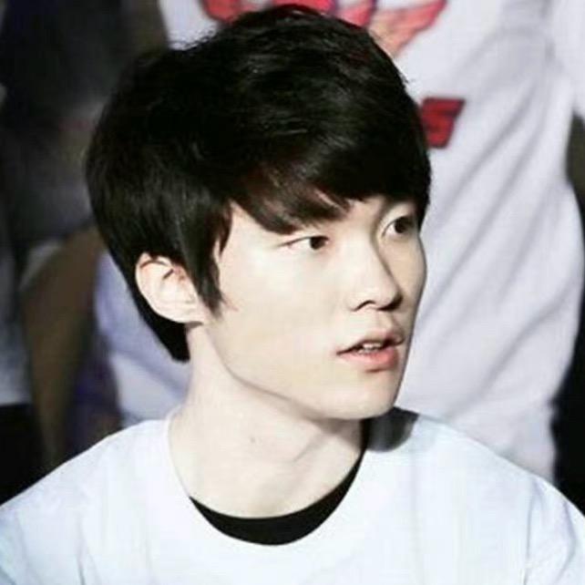 反手炸了烧烤摊