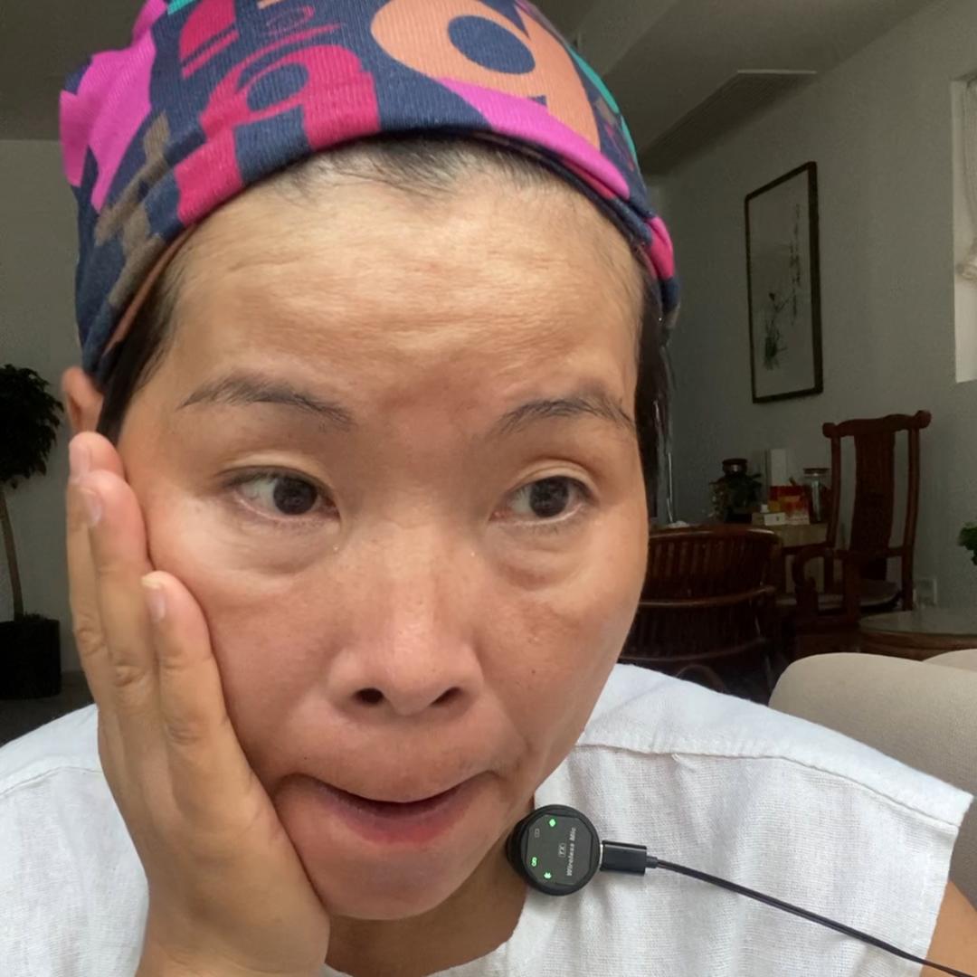 丽姐爱臭美