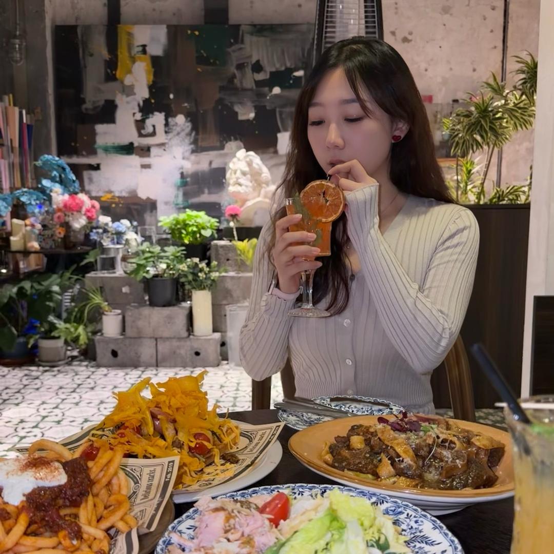 小黄.🍩