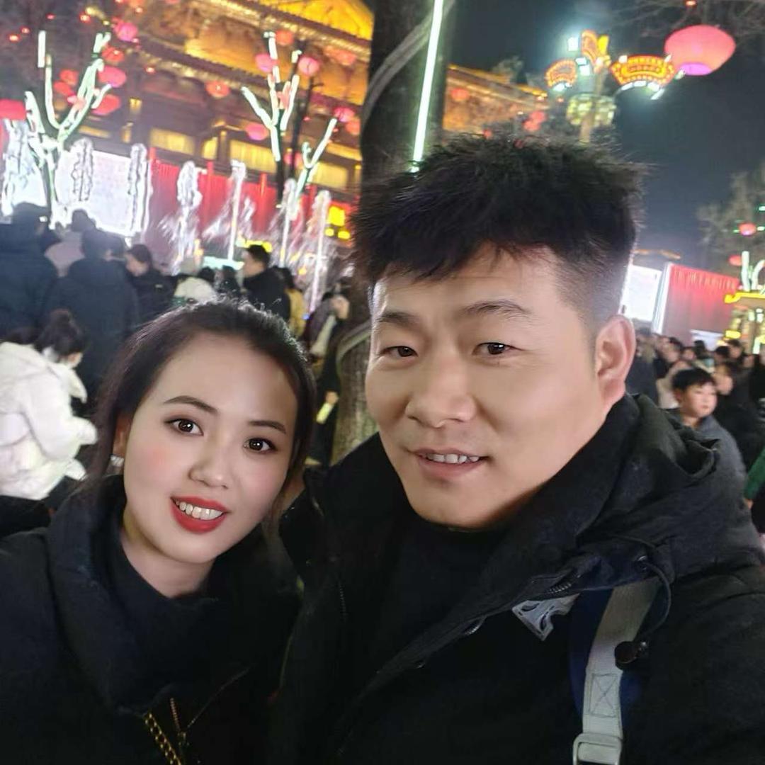 种苹果的小郭和小成