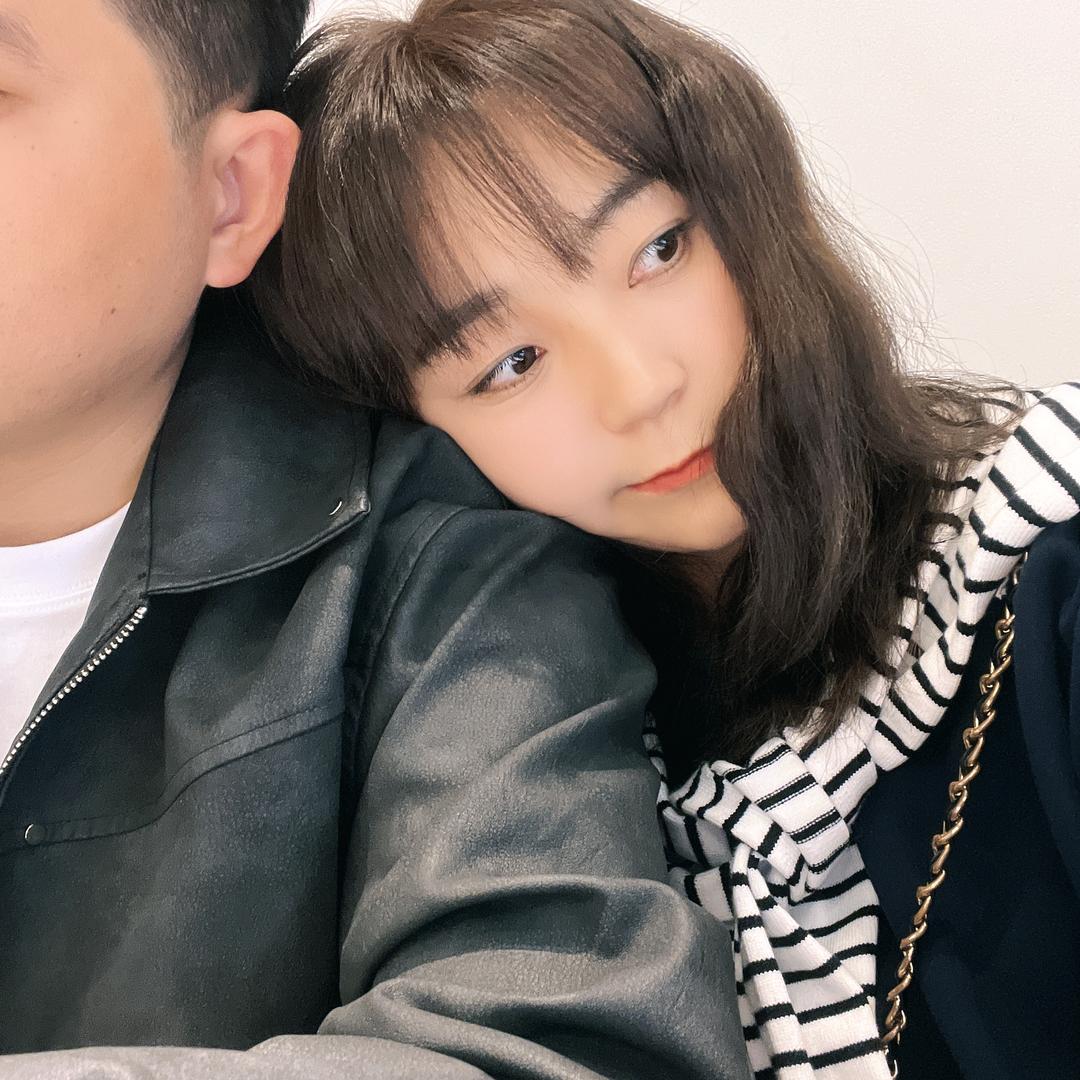 小羊打嗝了。