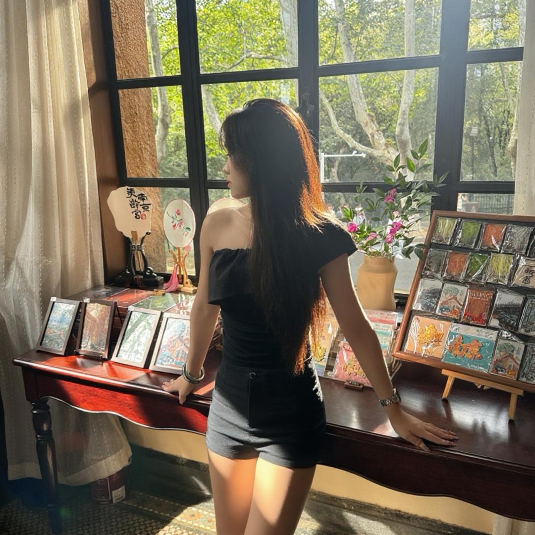 燕子（小虎牙）