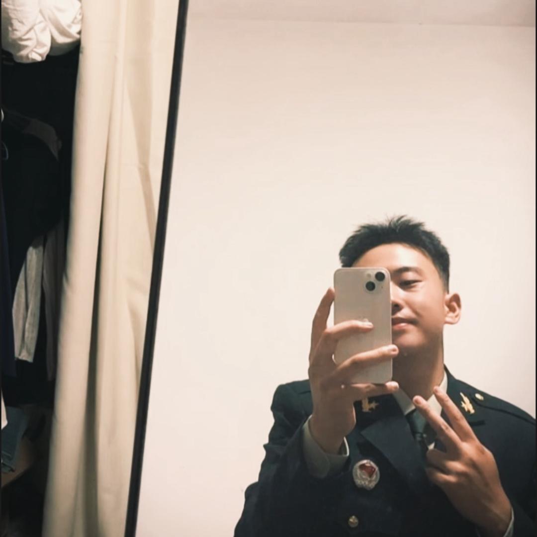 刘能能.