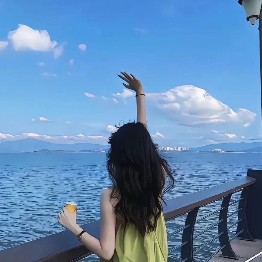 小城故事