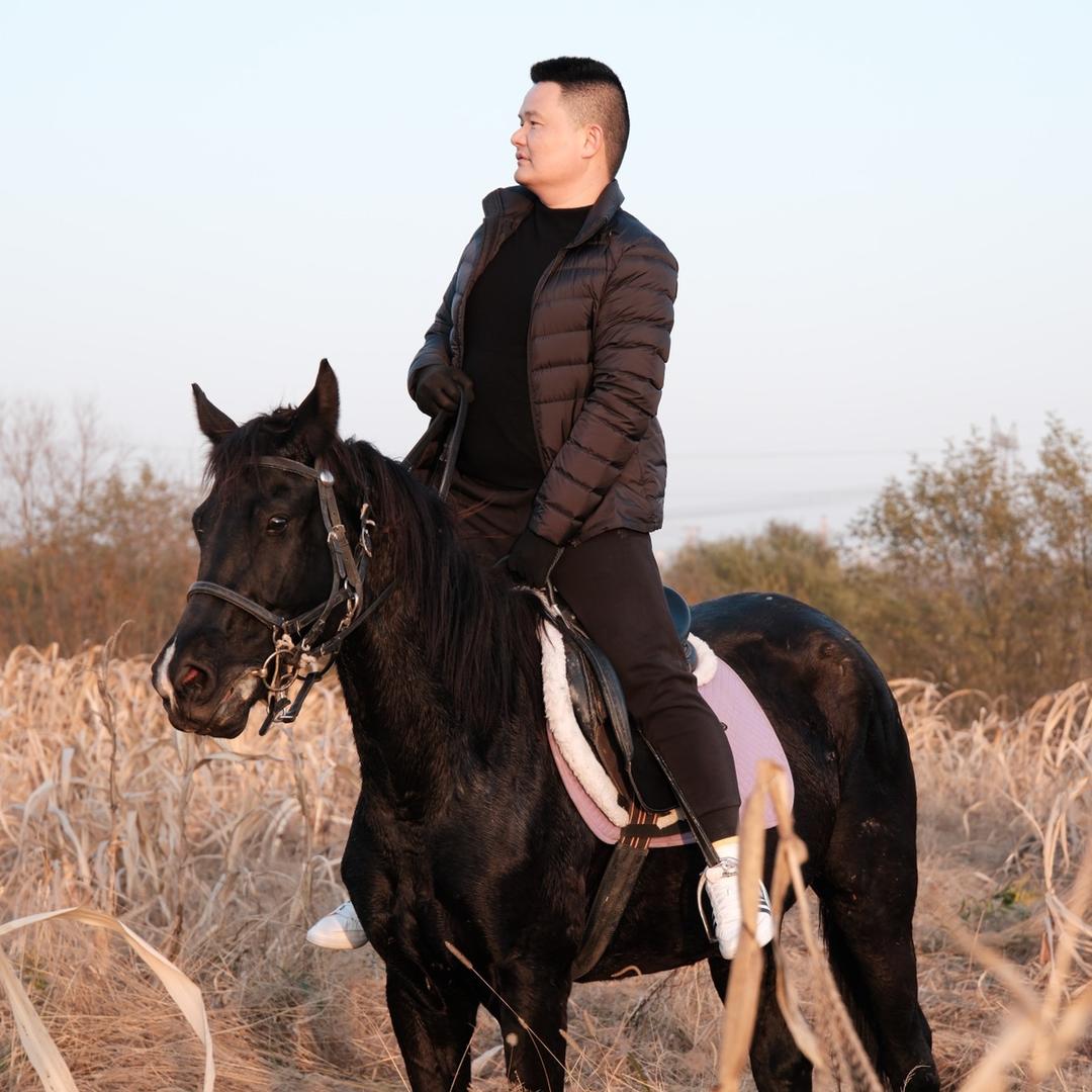 周俊｜皇派门窗