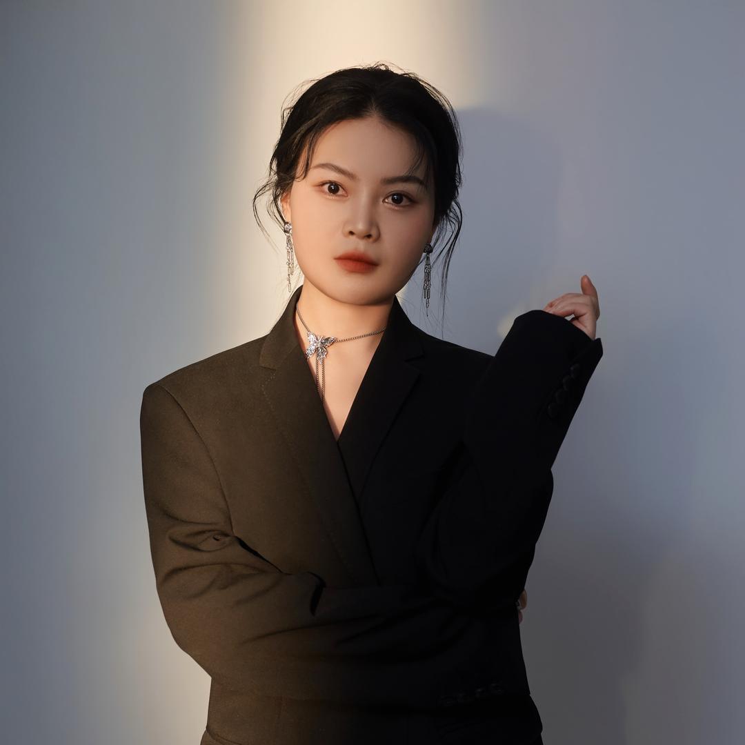 西宁设计师婷哥