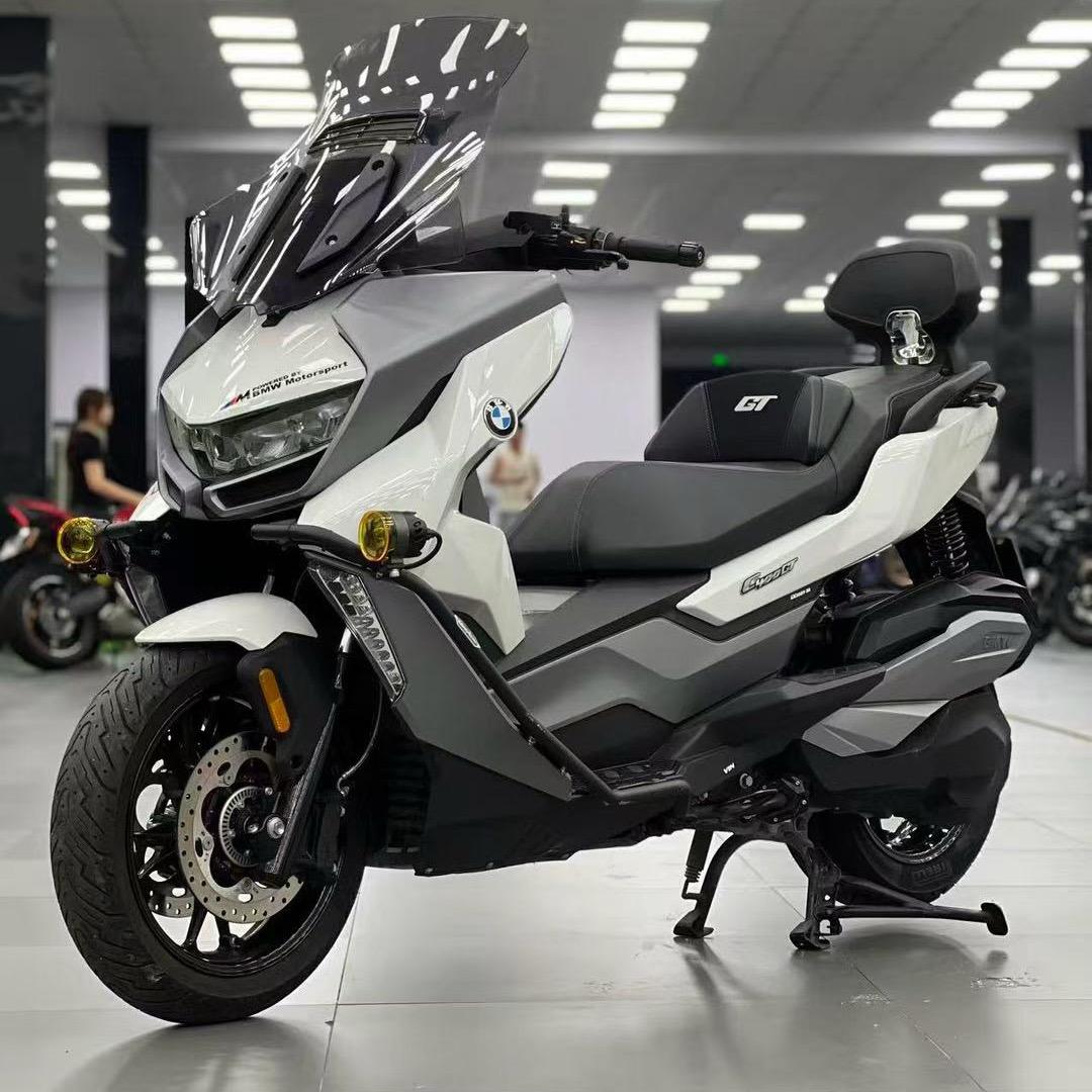 ᯓ★Yan ☆ ¹ ⁹ ⁷ ⁷