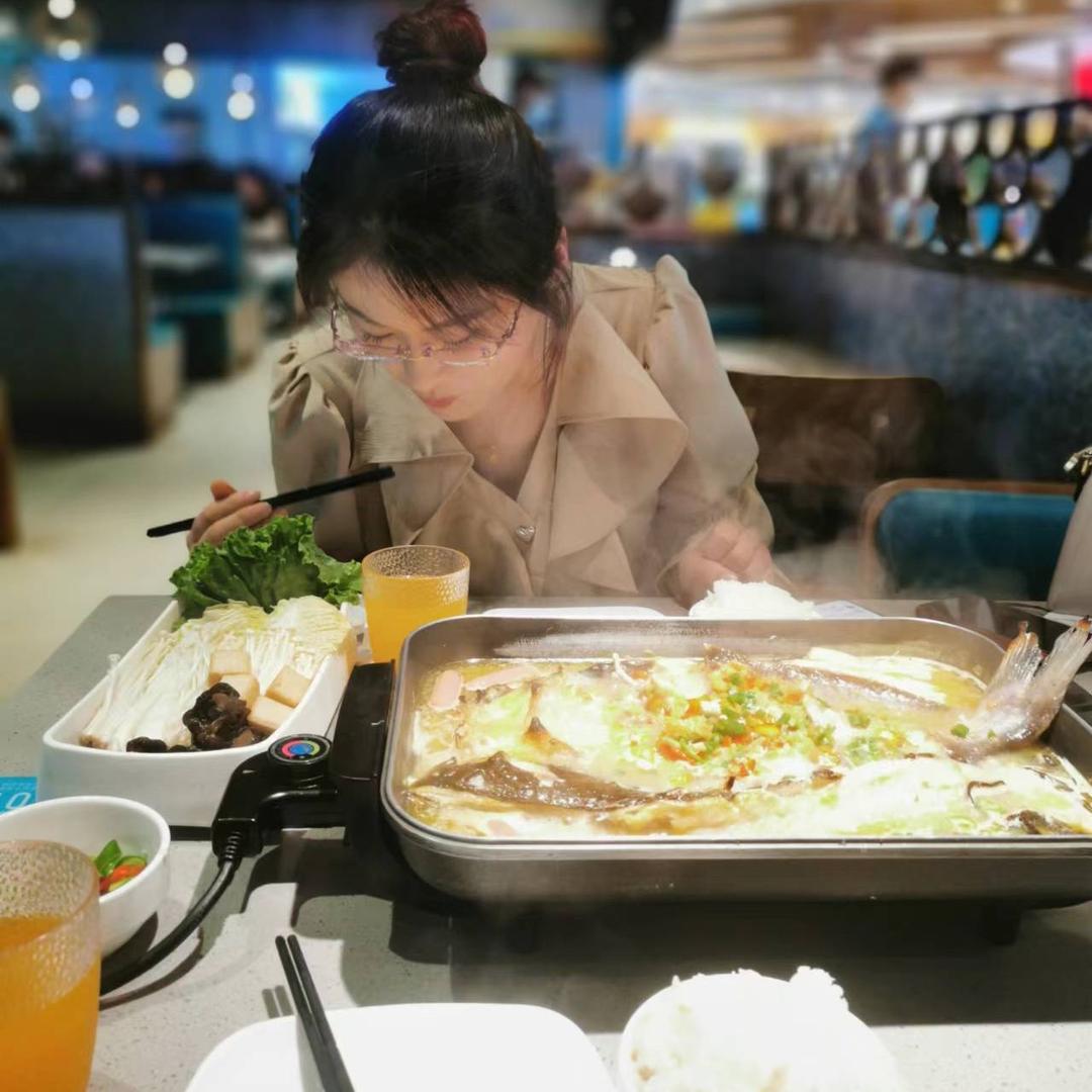 飞飞吃饱饱