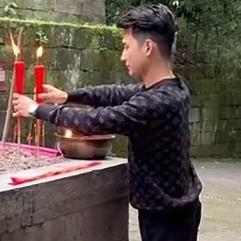 辉辉