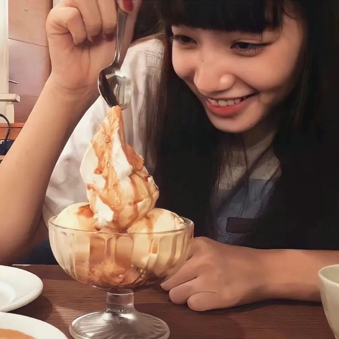 卖车的妮妮💖