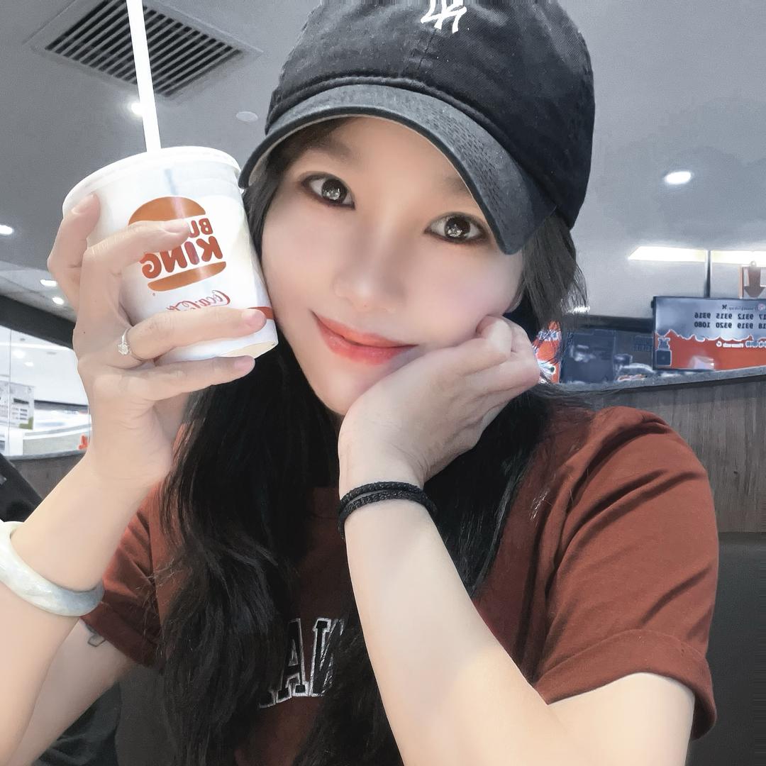 👄靓靓吖