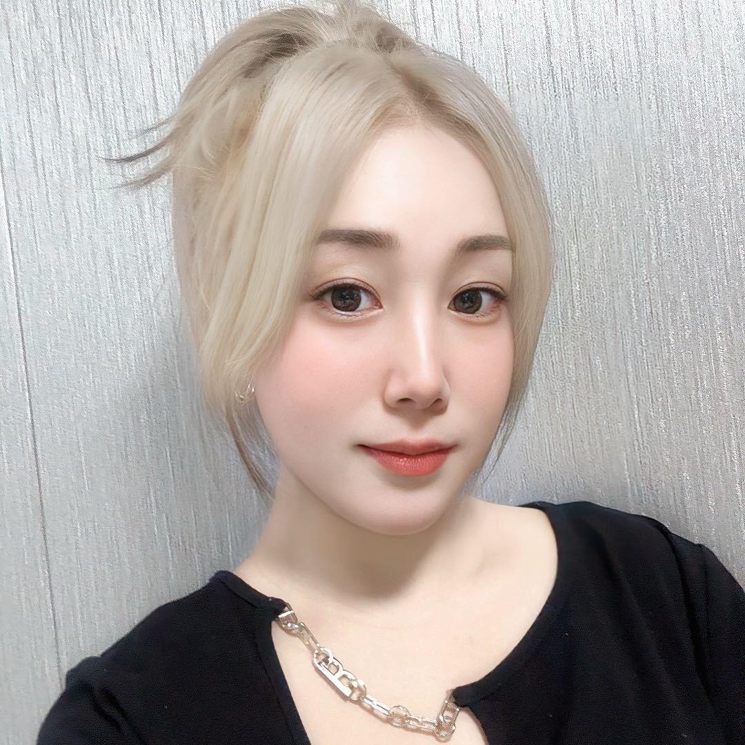 7呀7。
