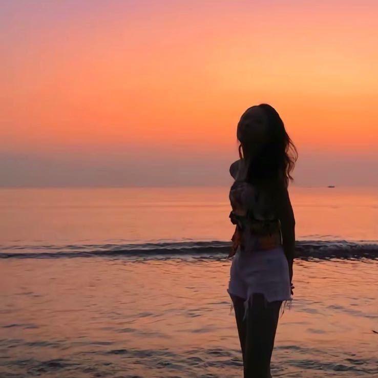 🐸今天继续睡懒觉՞ฅ