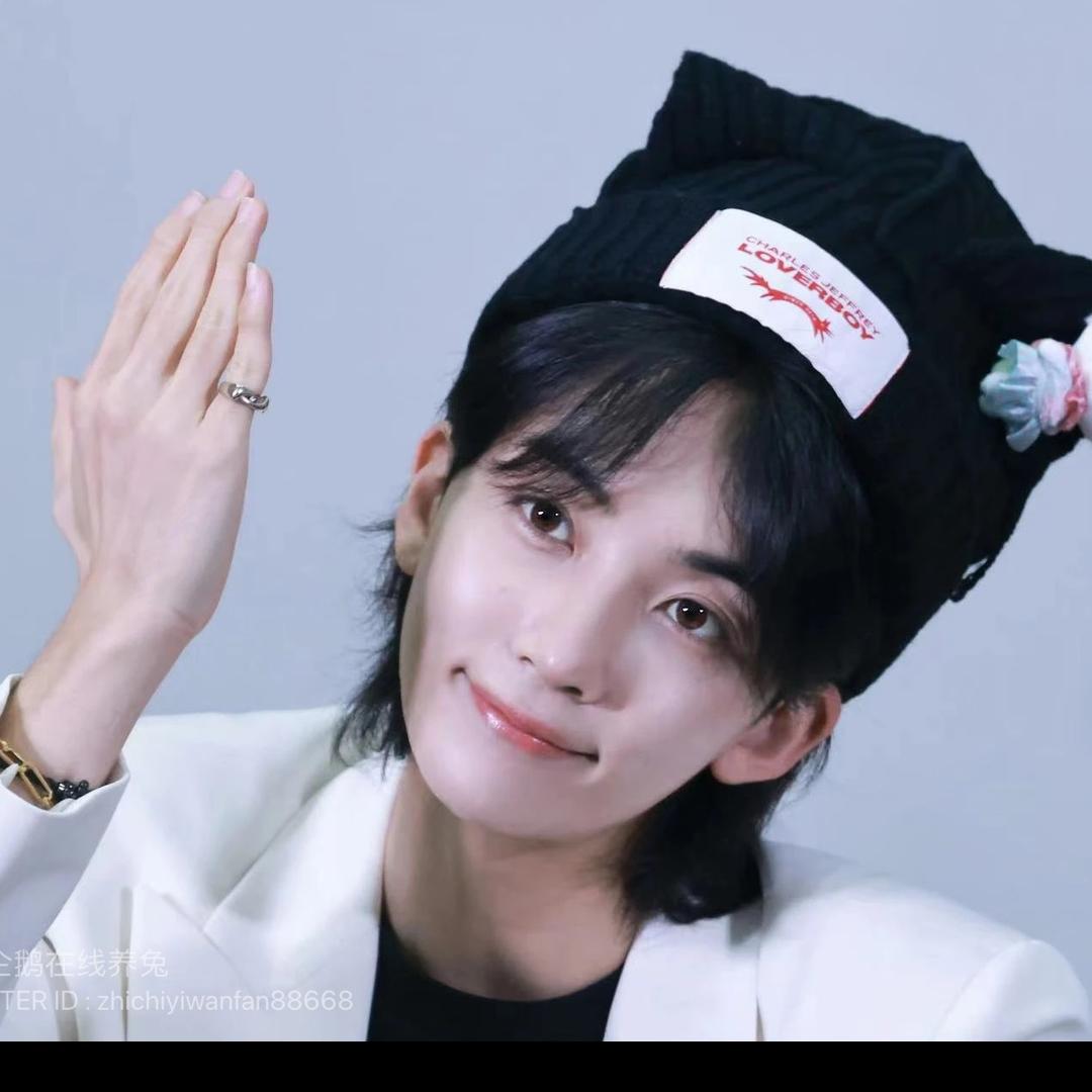 এ杯中烈酒໌ᮨ🚬敬余生🍶དྷ༗࿐💐