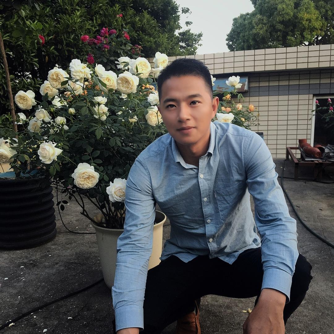 爱养花的阿丁