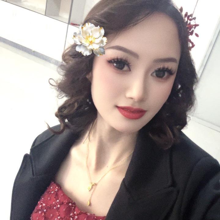 依扎扎