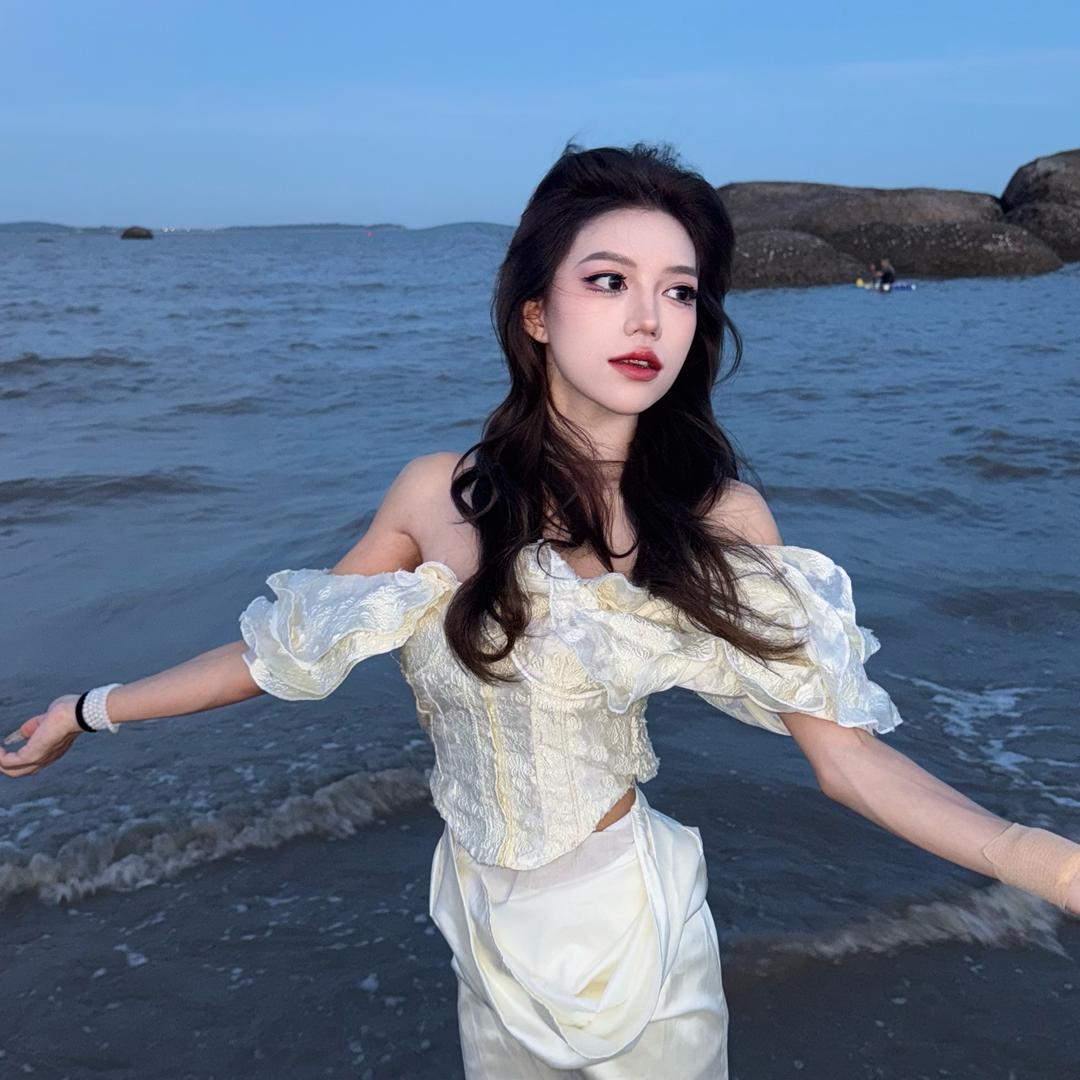 小小孔🎀