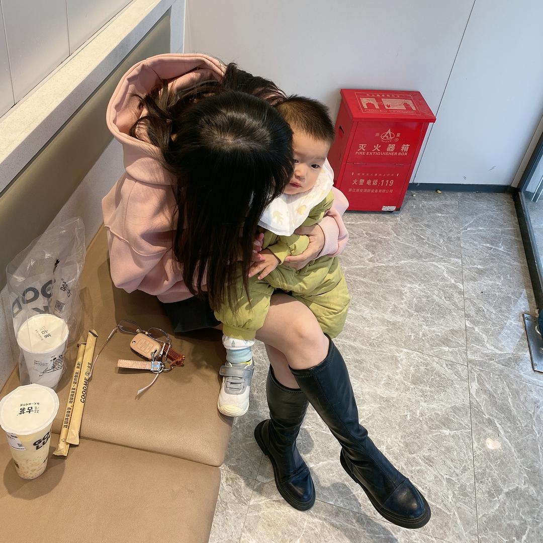 一片空白….